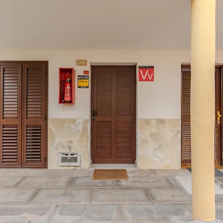 Renovated In Americas Sea Coast Villa