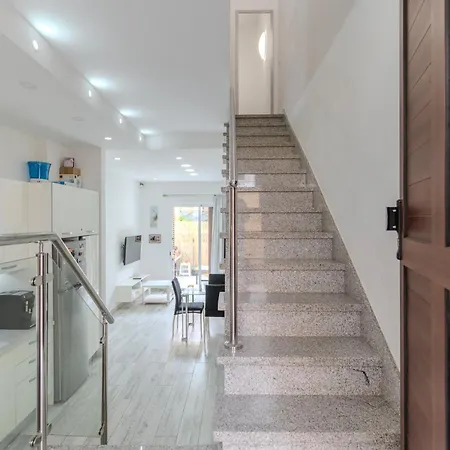 빌라 Renovated In Americas Sea Coast