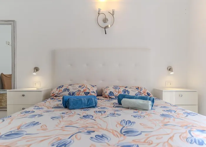 Villa Renovated In Americas Sea Coast