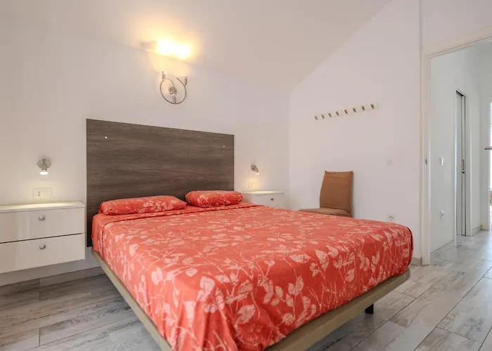 Renovated In Americas Sea Coast