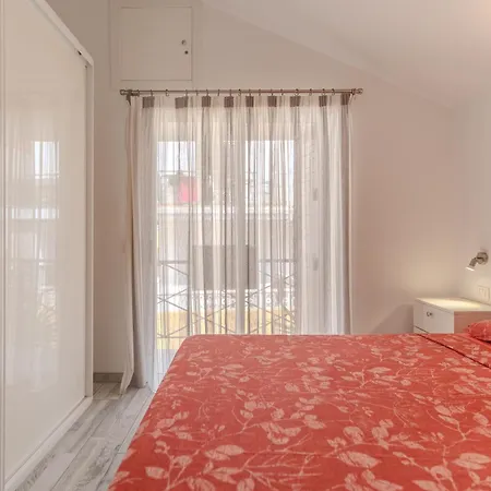 Renovated In Americas Sea Coast 美洲海滩