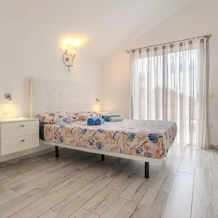 Renovated In Americas Sea Coast 别墅