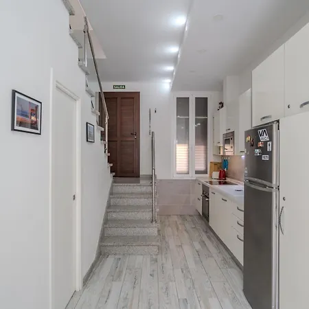 Renovated In Americas Sea Coast Villa Playa de las Americas (Tenerife)