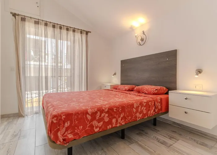 Renovated In Americas Sea Coast Villa *