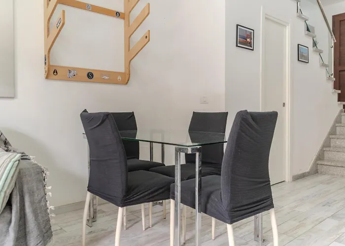 Renovated In Americas Sea Coast *