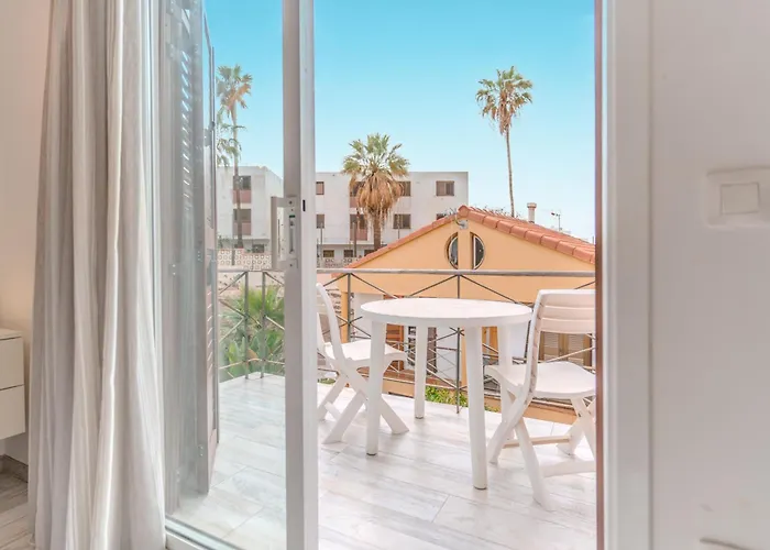 Renovated In Americas Sea Coast Villa Playa de las Américas