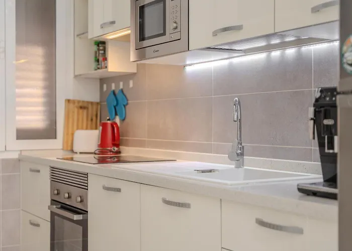 Villa Renovated In Americas Sea Coast Playa de las Américas