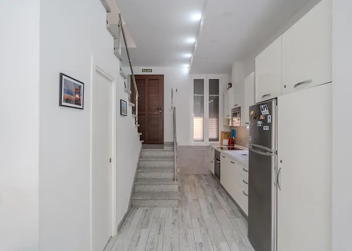 Renovated In Americas Sea Coast Villa Playa de las Américas